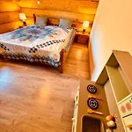 Santa Claus - Rudolf I Pyszalek Gory Sowie Apartment *