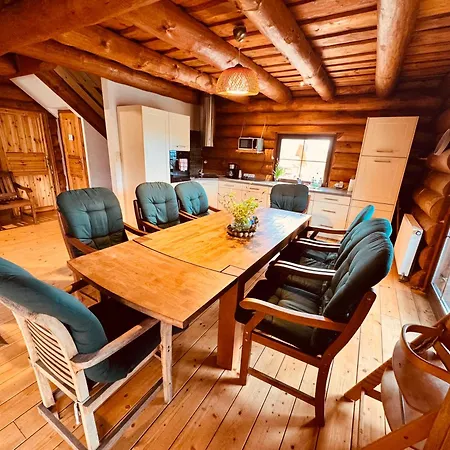 Santa Claus - Rudolf I Pyszałek Góry Sowie Apartamento *